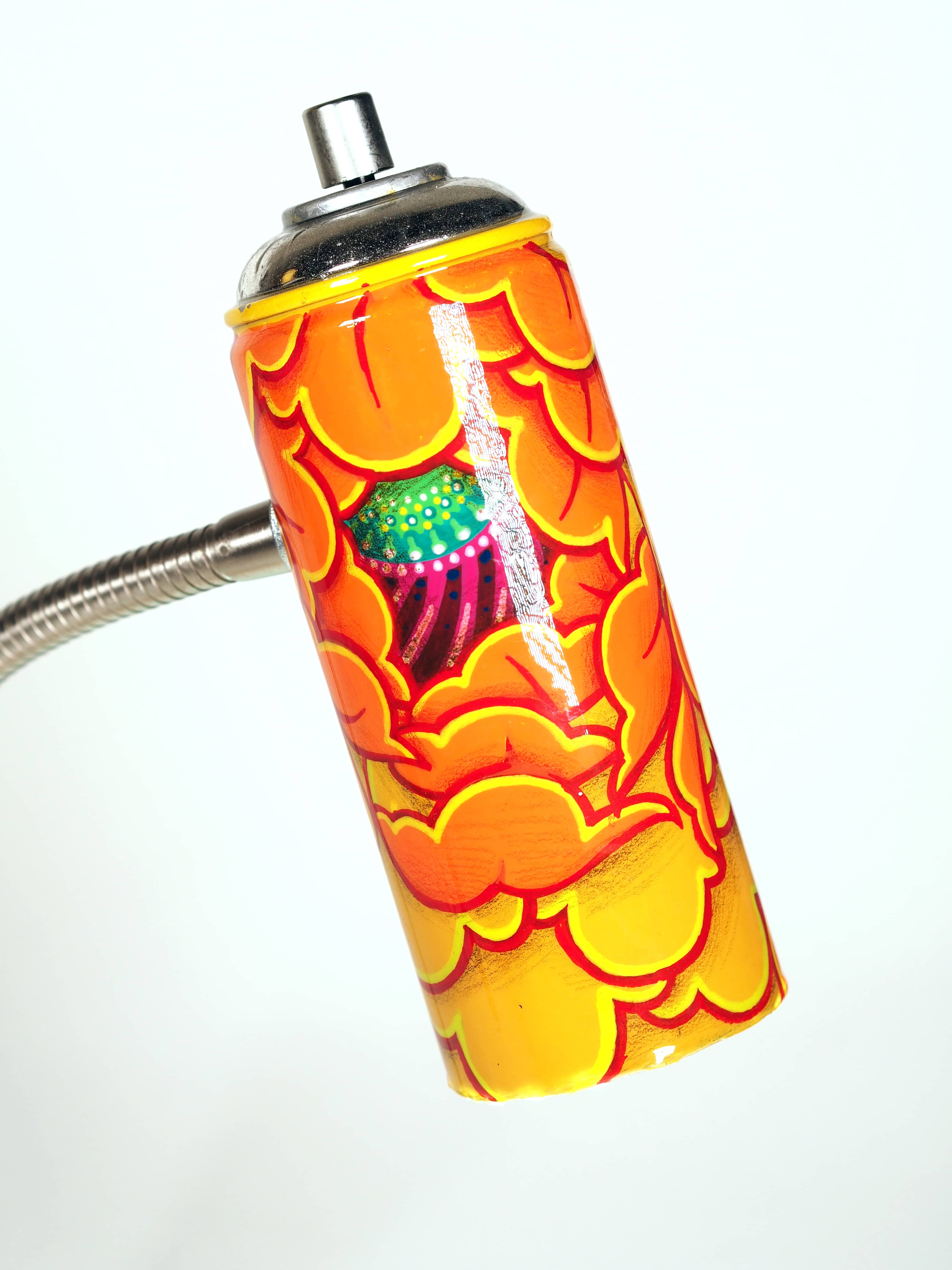 Horus x SpyOne Peony Desklamp